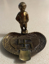 Vintage WWII Era Anti-Nazi Satirical Brass Ashtray Manneken Pis Style Exc. Cond. picture
