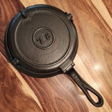 1880s Cast Iron Diamond Pattern Waffle Set, Patton Mfg Co, 7-8, Split Hinge Boss picture