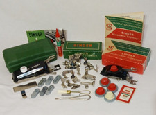 Singer Sewing Machine 221 Featherweight 201 15-91 66 99 Attachments Accessories picture