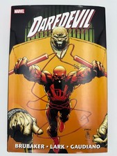 Daredevil: Ed Brubaker Michael Lark Omnibus Vol. 1 (David Finch DM 2022 Variant) picture