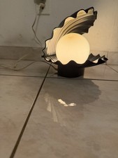 Vintage 90s Clamshell lamp picture
