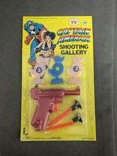 1970s 80s Larami Captain America Shooting Gallery MOC Unpunched Marvel picture