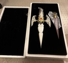 Vintage Dracula “legend Of The Vampires Curse” franklin mint knife collection picture