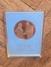 President Ronald Reagan & The Pope Commemorative Bronze Medal Franklin Mint picture