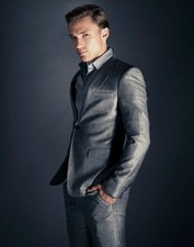 BEAUTIFUL  WILLIAM MOSELEY THE ROYALS 8X10 Photo picture
