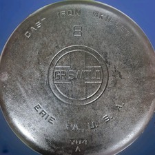 Griswold Cast Iron Skillet #8 Large Block Logo 704A Sits 100% Flat 