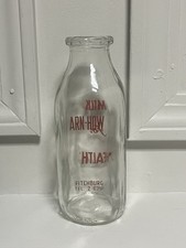 ARN-HOW FARM ARNHOW FITCHBURG MA VINTAGE GLASS MILK BOTTLE FOR HEALTH picture