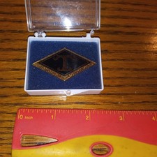 VINTAGE DIAMOND T TRUCK - TIE TACK NEW IN BOX NOS picture