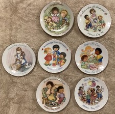 VINTAGE MOTHER'S DAY COLLECTORS AVON PLATES GOLD TRIM 5