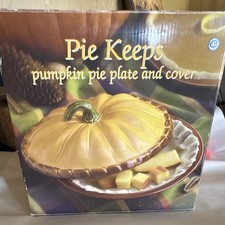 Pie Keeps Glazed Earthenware Pumpkin Pie Dish w/ Lid 11in Round Seasonal  NIB picture