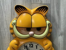 RARE Vintage 1978 Garfield Sunbeam Wall Clock with Pendulum Tail Moving Eyes picture