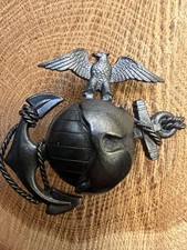 Beautiful WWI-1920's USMC Officer Undress Hat Badge. 
