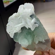 297G Natural green fluorite +calcite crystal sample Specimen UV fluorescence picture