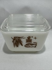 Vintage Pyrex Early American Refrigerator Dish w/ Lid Brown Cat 1-1/2 Cup picture