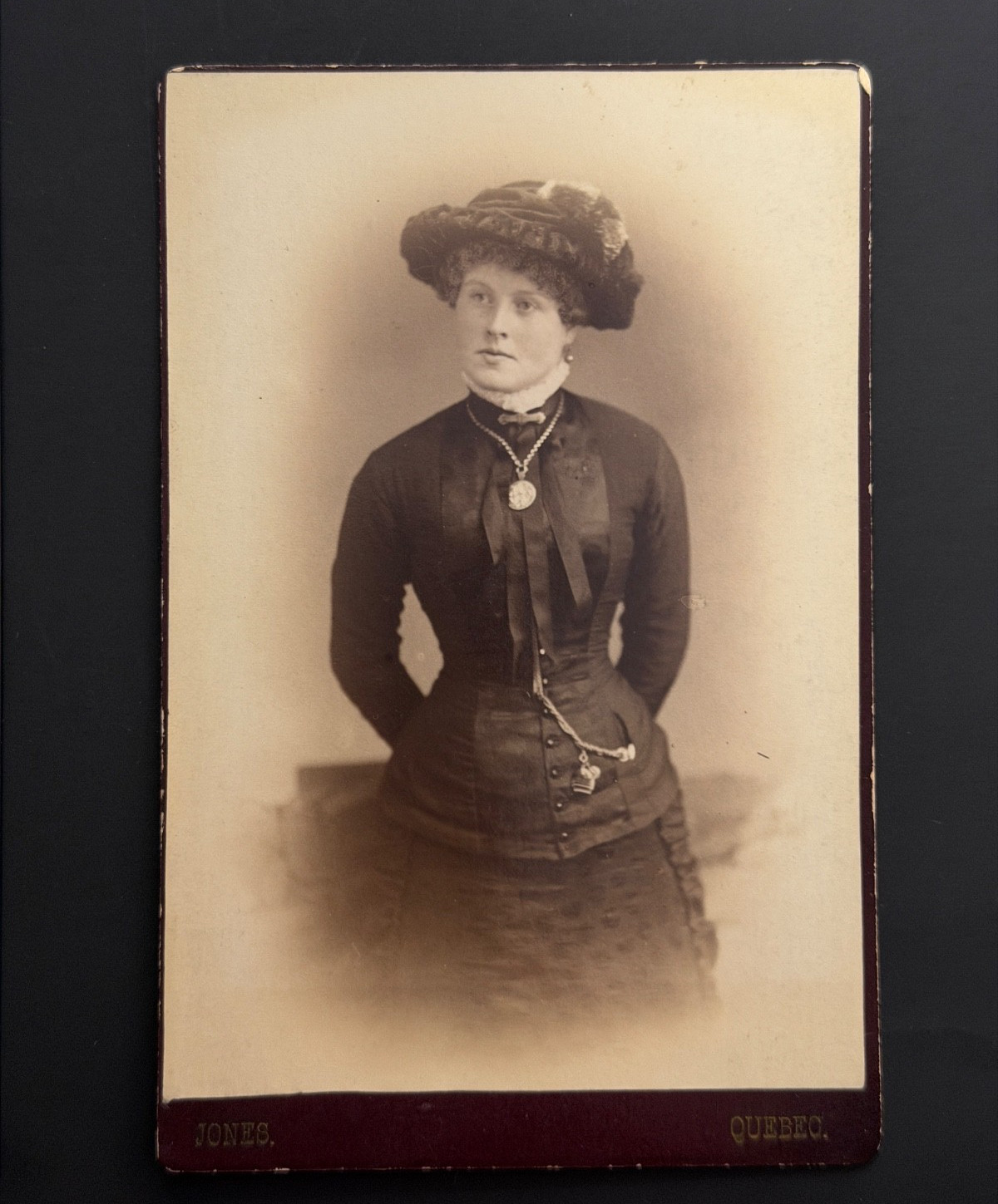Antique Cabinet Card Victorian Woman Quebec J L Jones Studio c1885–1895 Portrait