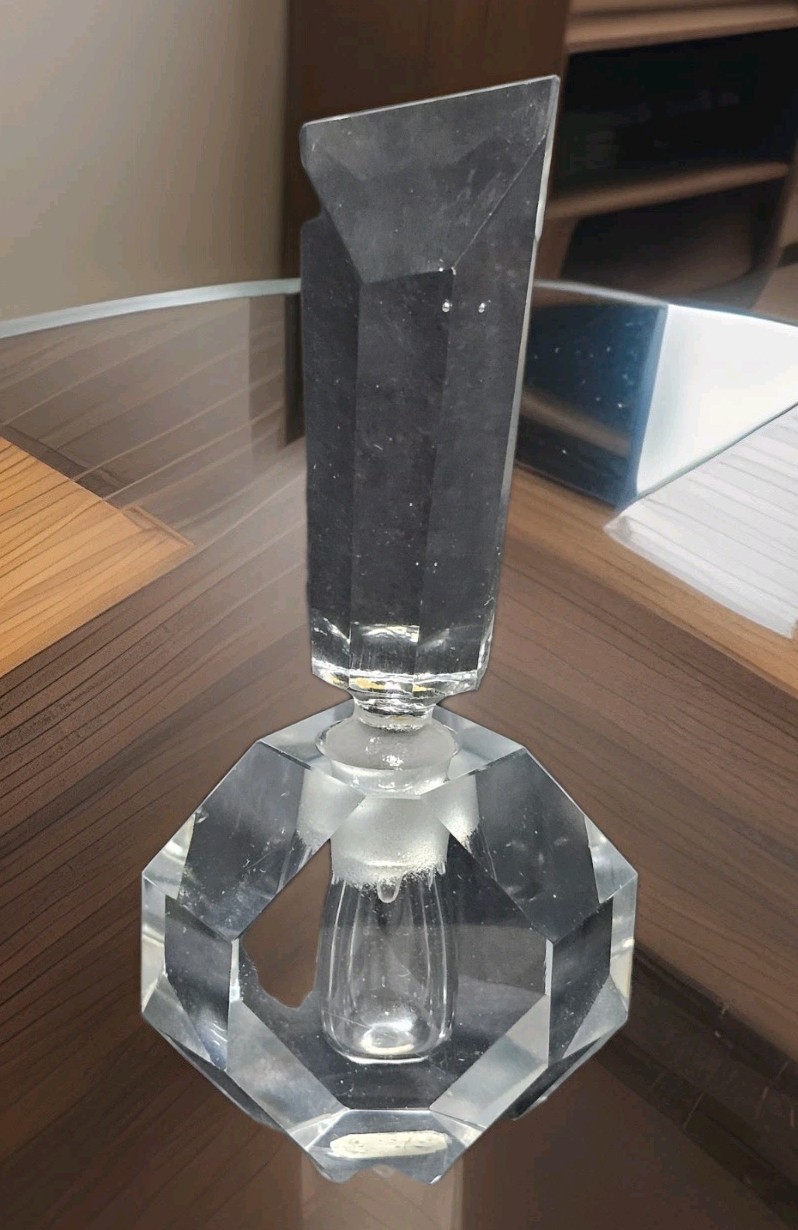 Art Deco Style Hand Cut Japanese Crystal Glass Perfume Bottle Faceted Stopper