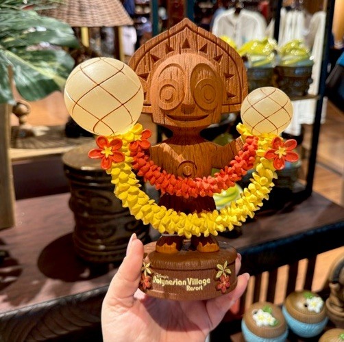 Disney’s Polynesian Village Resort Tiki Maui Light Up Lamp Statue Lei NEW