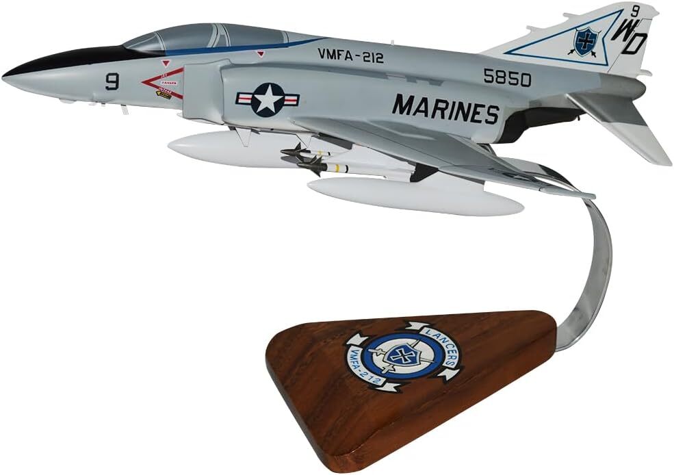 USMC McDonnell Douglas F-4 Phantom VMFA-212 Lancers Desk 1/48 Model SC Airplane