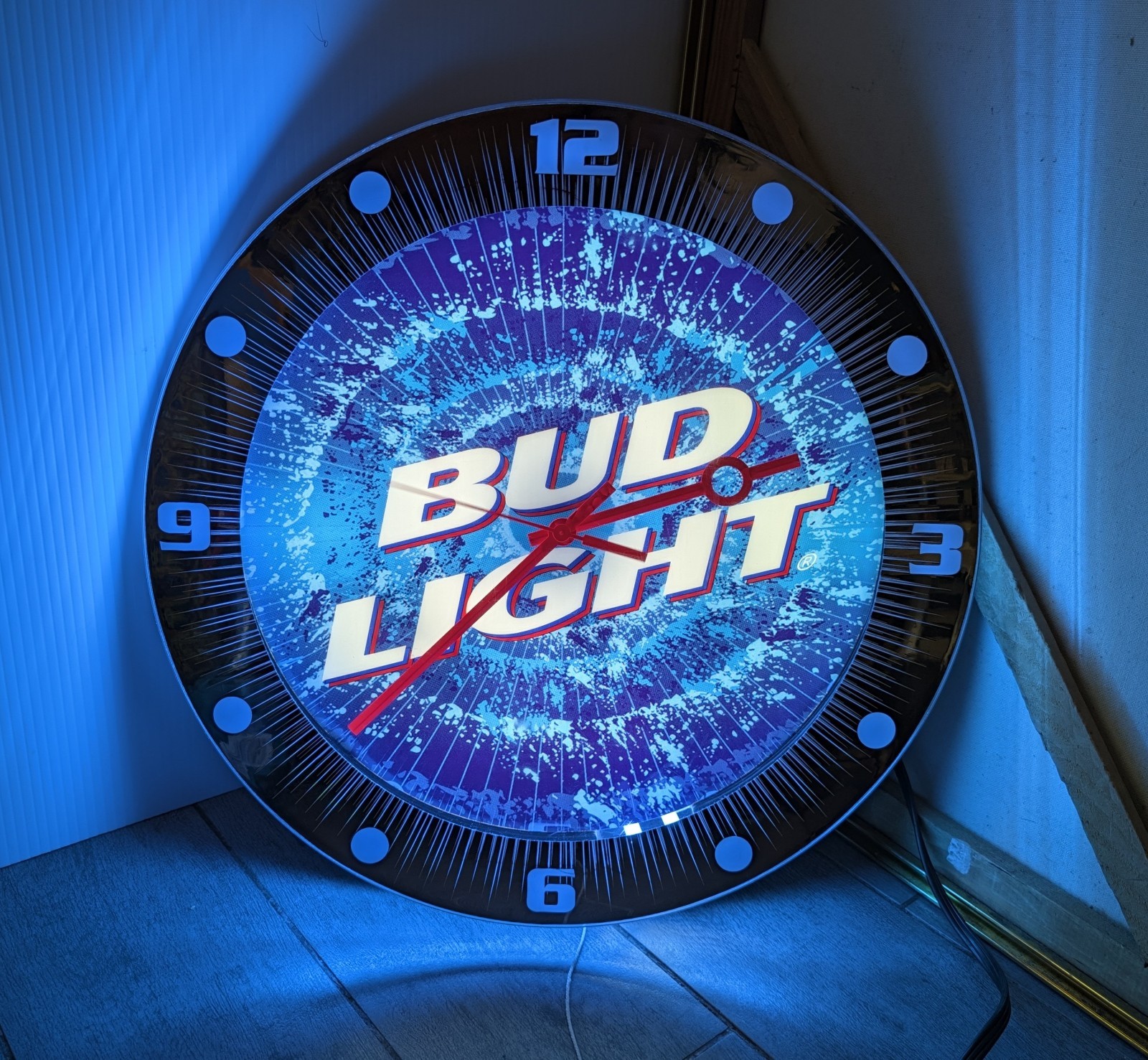 Vintage Bud Light Blue Neon Light Wall Clock Beer Bar Sign Mt. Vernon Neon