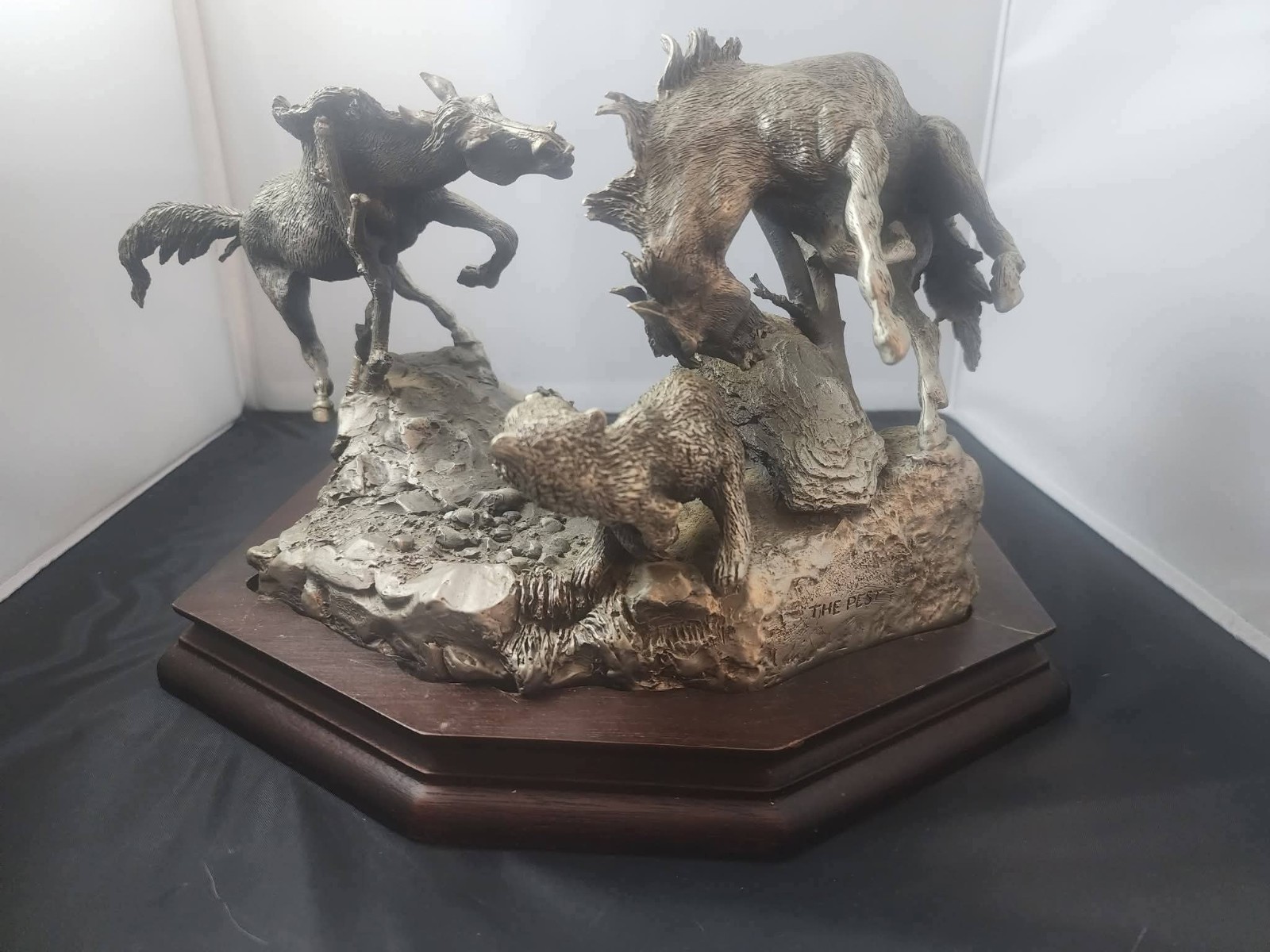 Vintage Chilmark sculpture, pewter, 10in x 6in