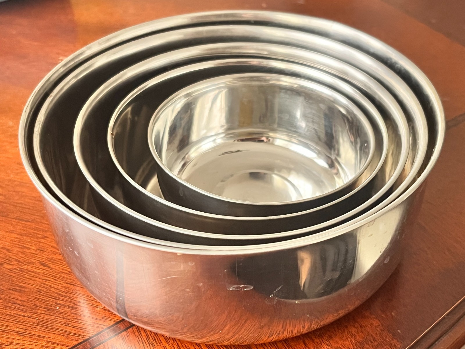 Vintage  Stainless Steel Nesting Bowls 5 Pcs