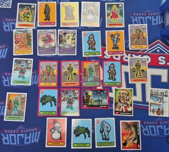 2026 Topps Mars Attacks Xmas Lot 30