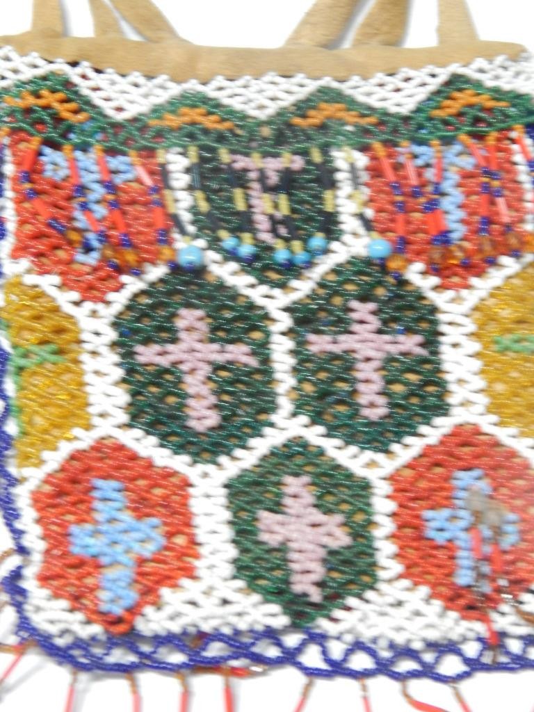 c1890s LARGE ANTIQUE VINTAGE PRAIRIE POTAWATAMI INDIAN BEADED PUZZLE POUCH