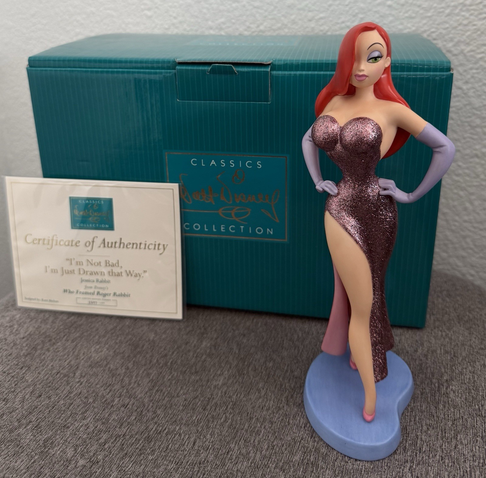 DISNEY WDCC 2004 JESSICA RABBIT I'M NOT BAD I'M JUST DRAWN THAT WAY FIGURE
