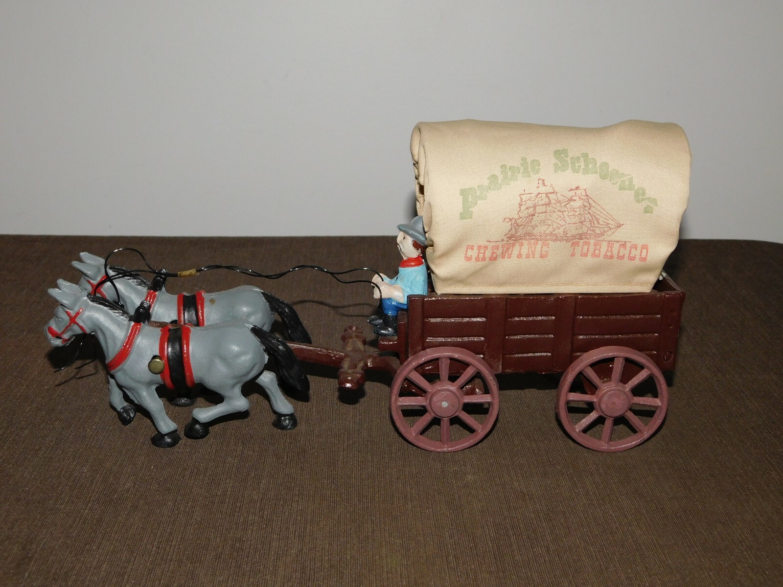 VINTAGE CAST IRON PRAIRIE SCHOONER CHEWING TOBACCO  HORSE & WAGON