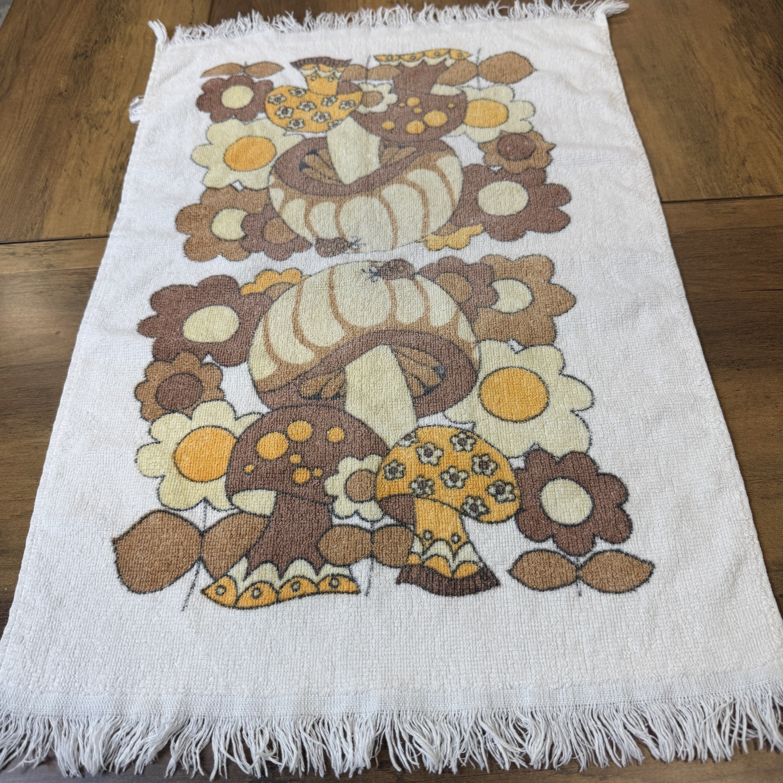 Vtg MCM Canon Brand Mushroom Print Hand Towel Kitchen Towel