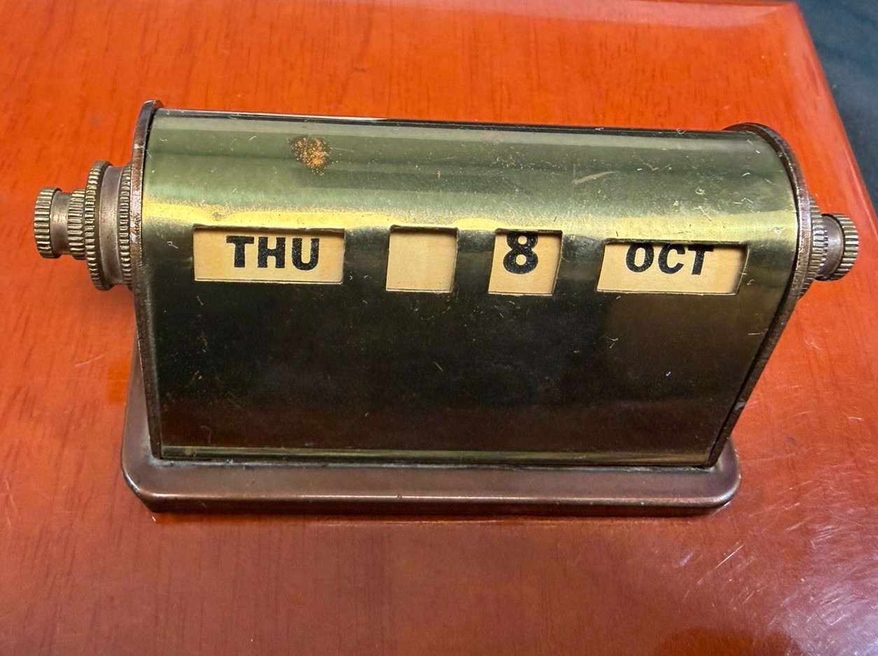 PARK SHERMAN Mid-Century Vintage Brass Rolling Day Date Desk Top Calendar WORKS
