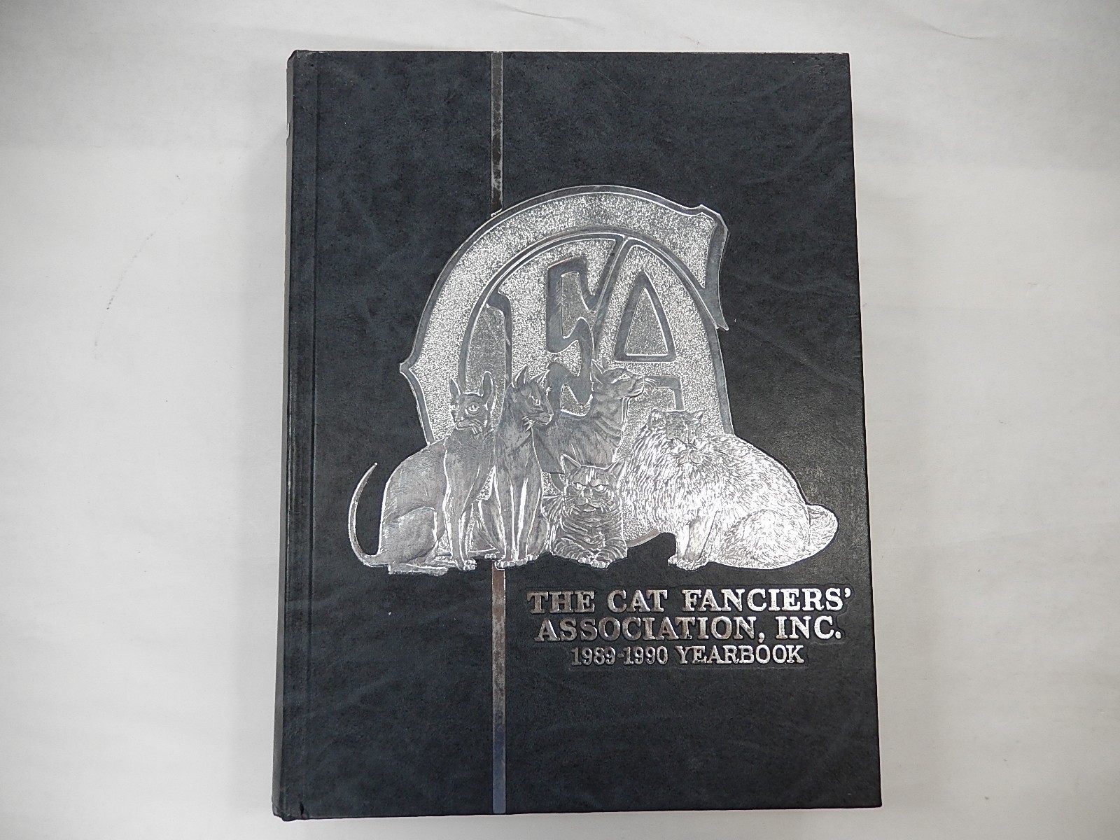 Cat Fanciers\'  Association Yearbook 1989-90, Milwaukee Wisconsin