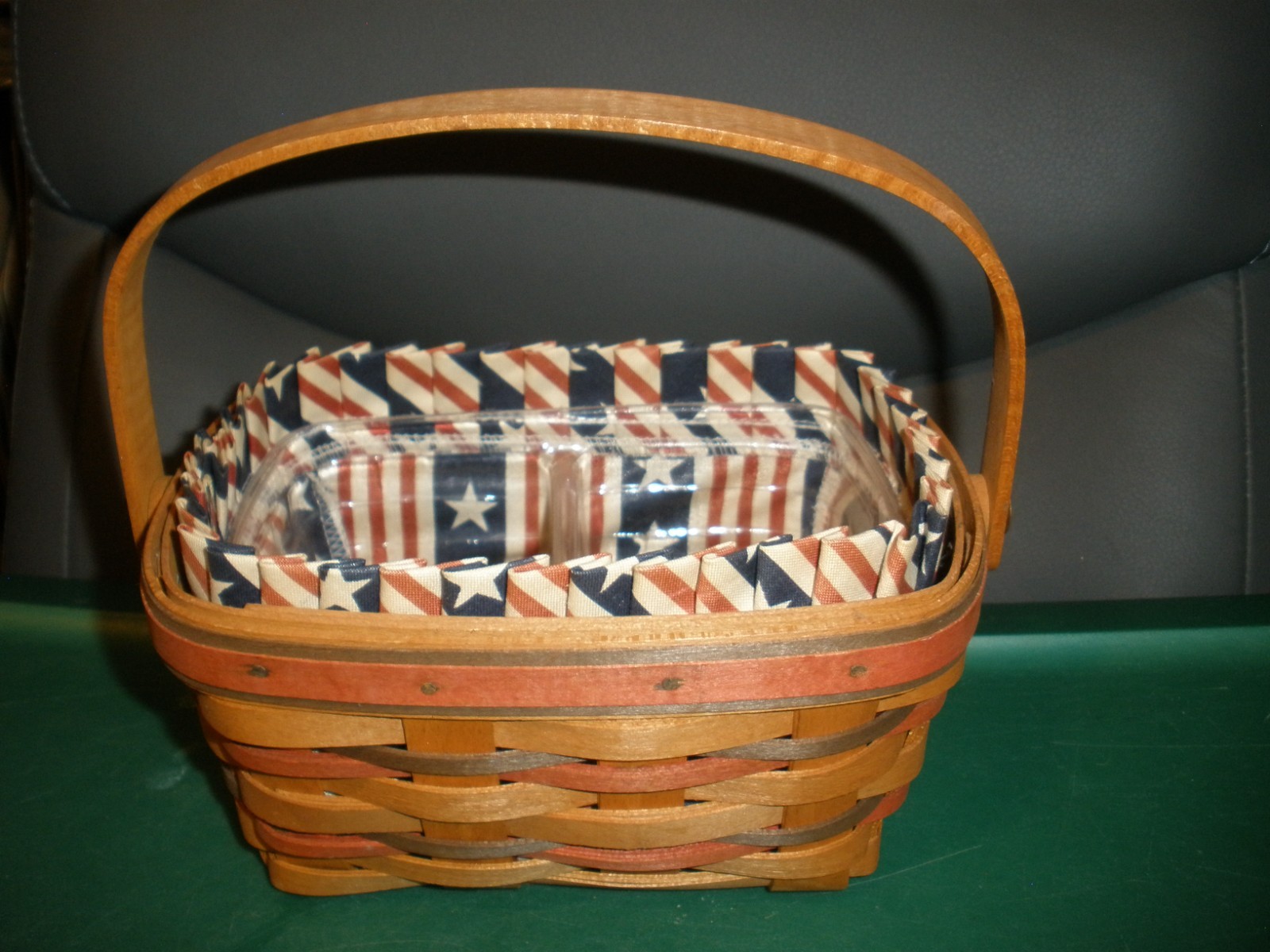 Longaberger 1997 Basket w/ Americana Liner, Divided Protector, Swing Handl(YS18)