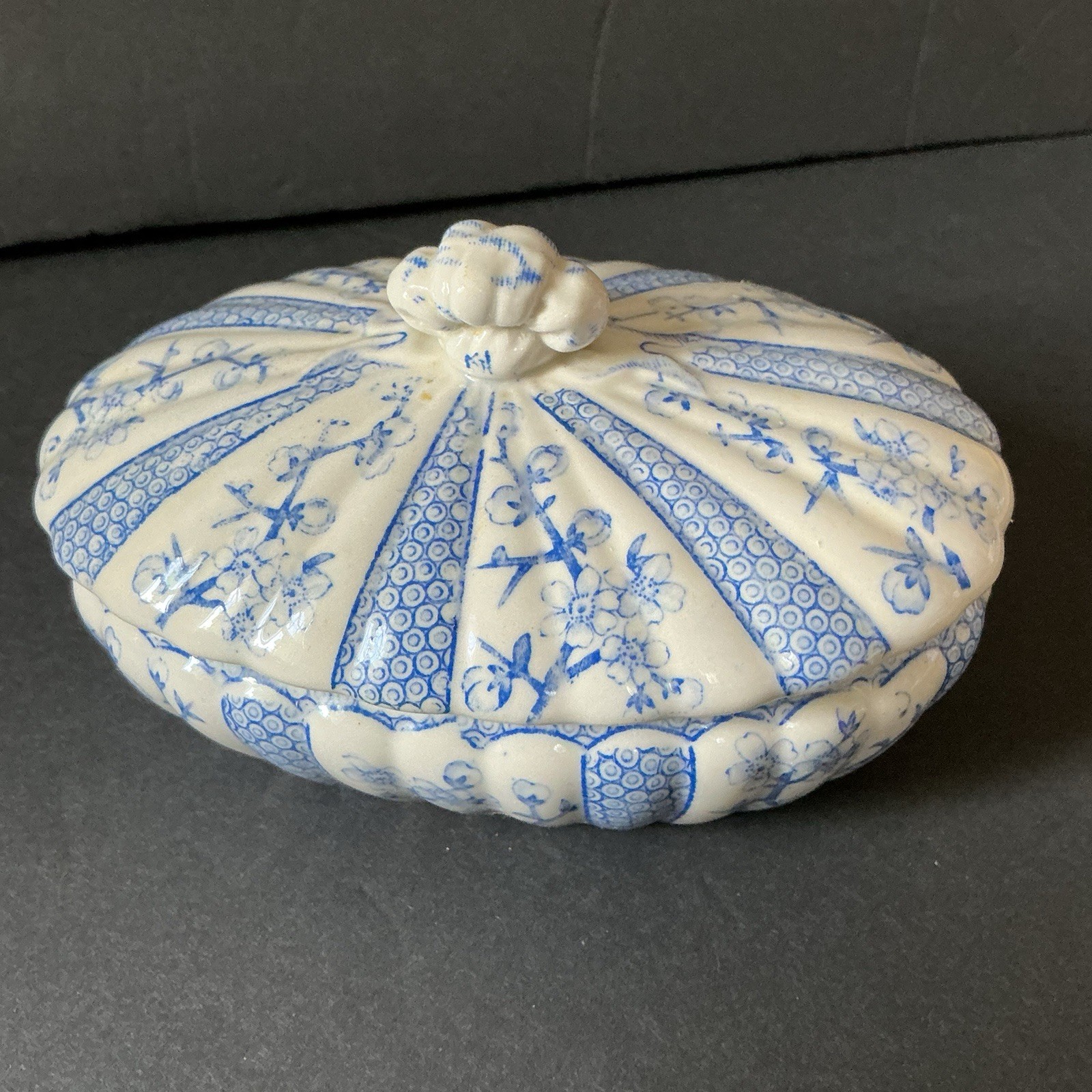 Vintage RIDGWAYS Cherry 2 Piece Soap Dish Lidded Box Transfer Ware England Blue