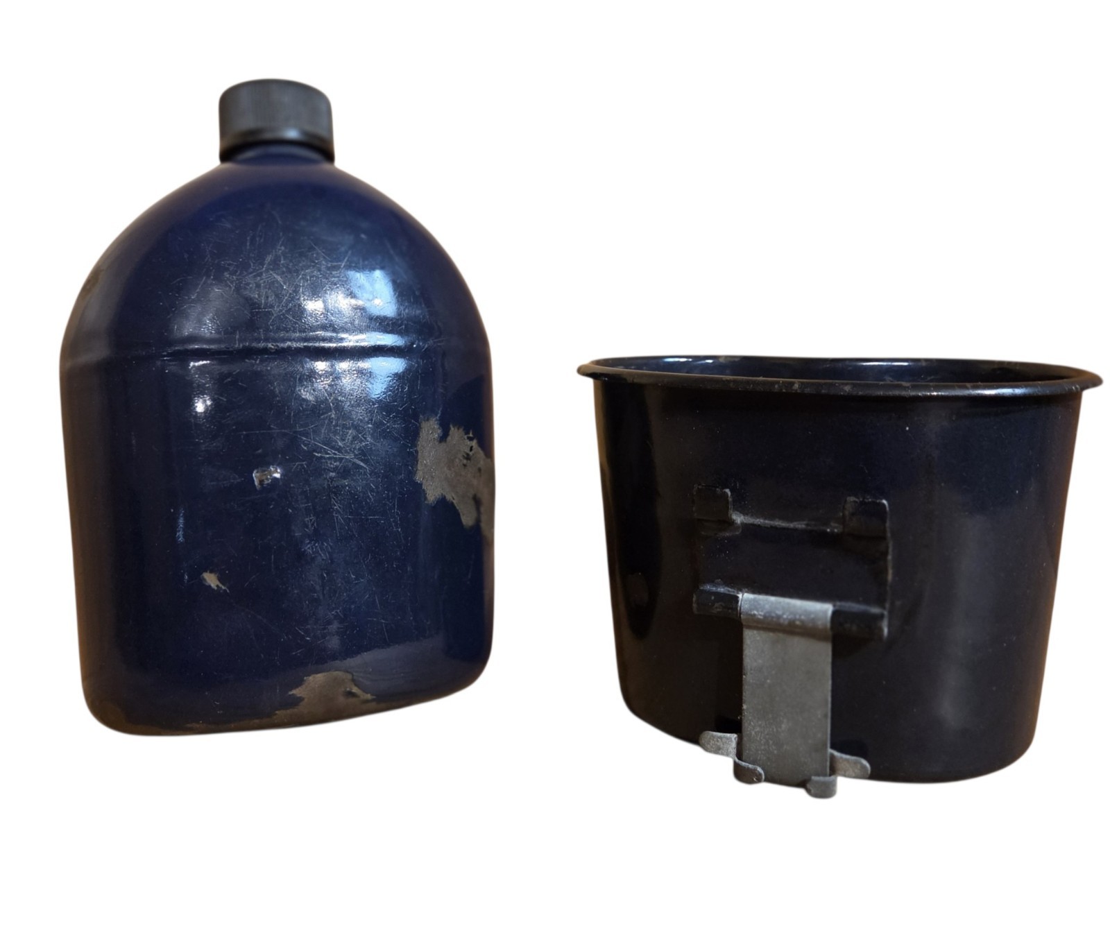 EXTREMELY RARE WWII USMC Blue Enamel Canteen + Cup