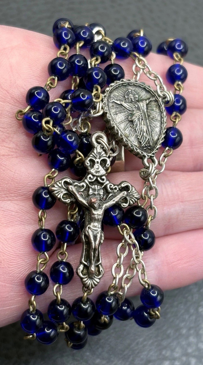 Vintage Catholic Cobalt Blue Glass Bead Rosary Crucifix Filigree Silver Tone 26”