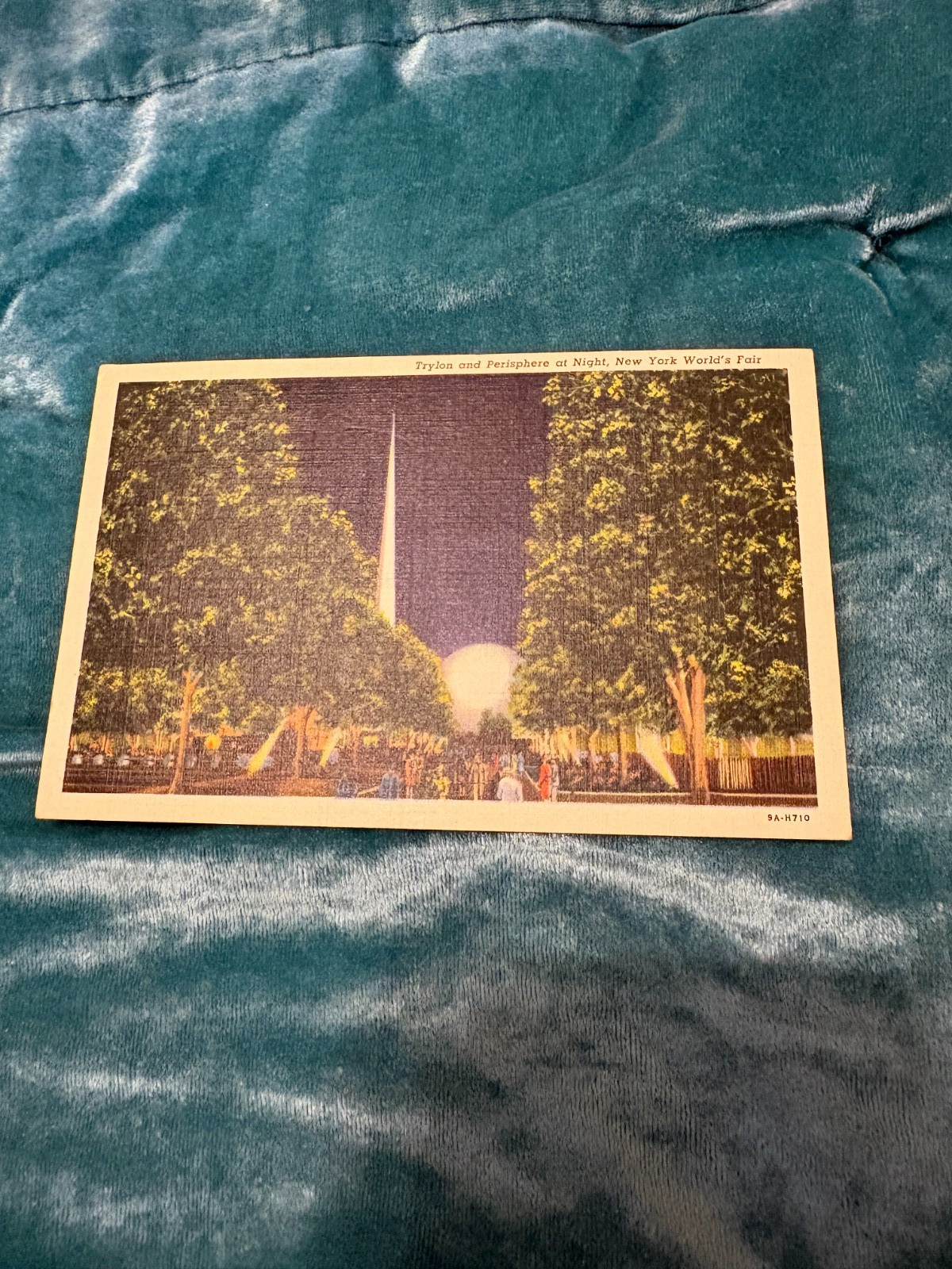 Vintage Lot of 8 - 1939 World's Fair New York City Postcards - most sent