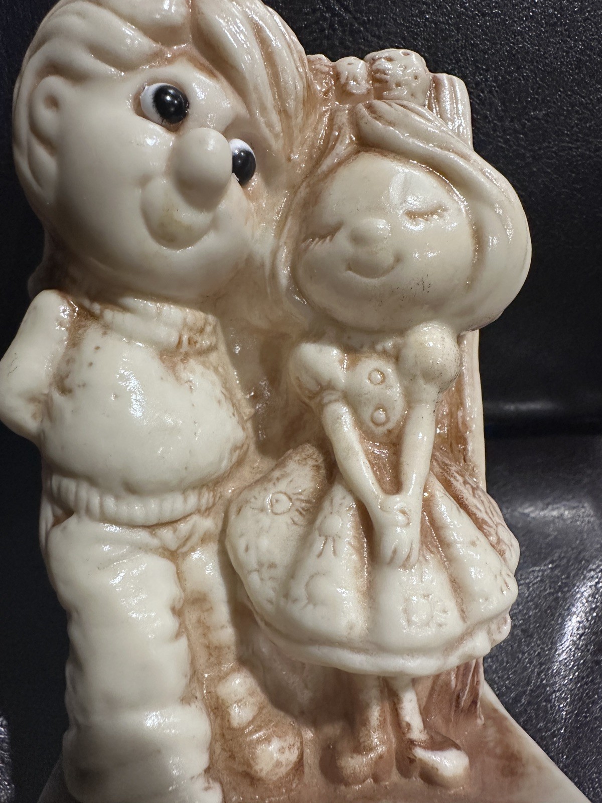 Vtg RUSS BERRIE & Co. Sillisculpt Figurine Our Love Is Something Special #716