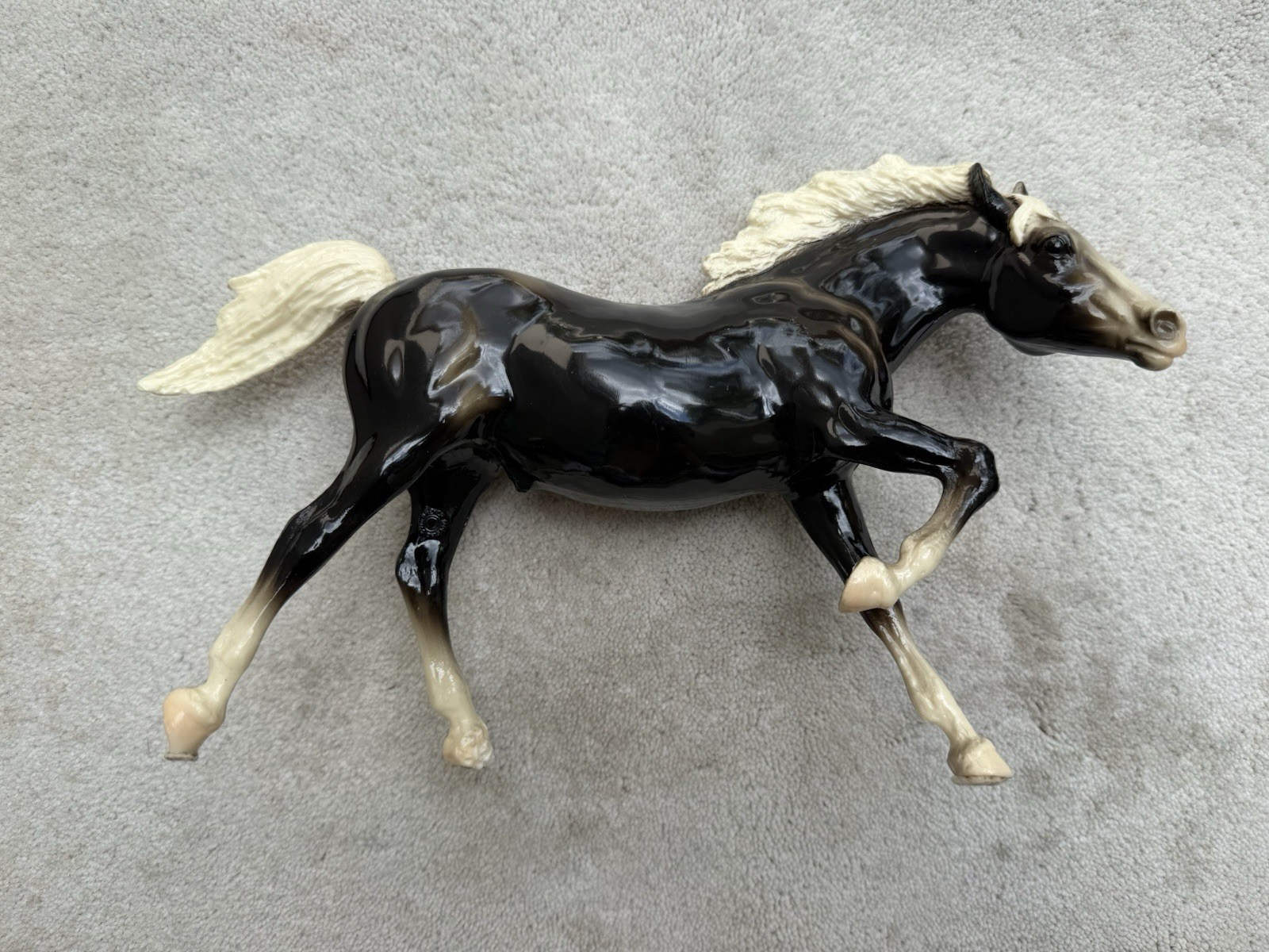 Vintage Breyer Horse #126 Glossy Charcoal Black Running Stallion Decorator 1970s