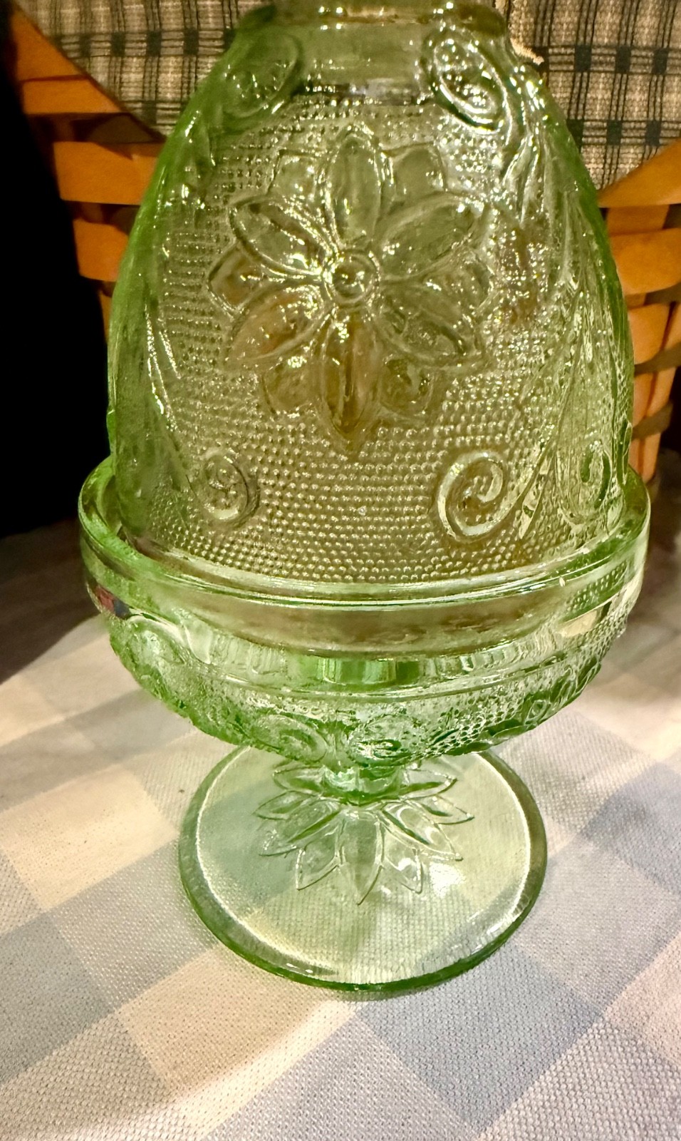 Vintage Tiara Glass Fairy Lamp Chantilly Green RARE 5 7/8\