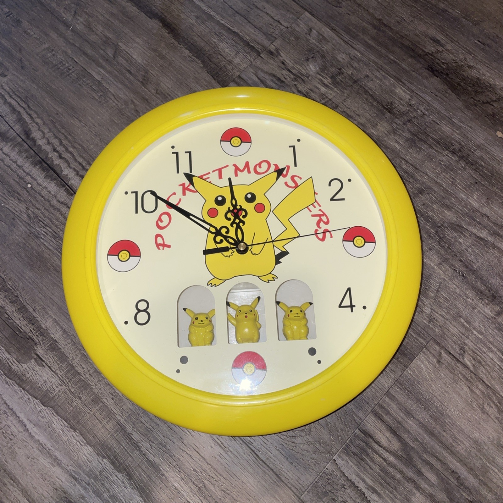 RARE Vintage Pokemon Pikachu Musical Cuckoo Clock - Pocket Monsters. Works Well.