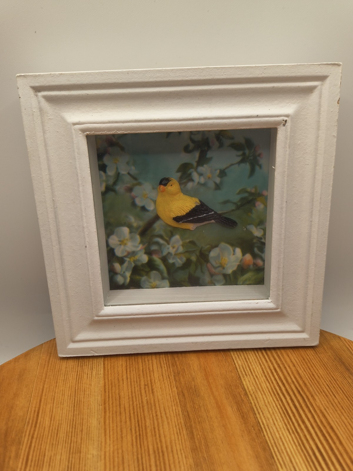 Vtg.3D.American.Goldfinch.Bird.Shadow.Box.Frame.Wall.Art.Apple.Blossom.Resin.Sta