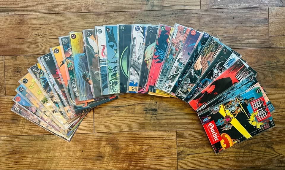 BATMAN LEGENDS OF THE DARK NIGHT COMIC LOT 48 ISSUES #7-64 1990-1994 BAGGED LOT