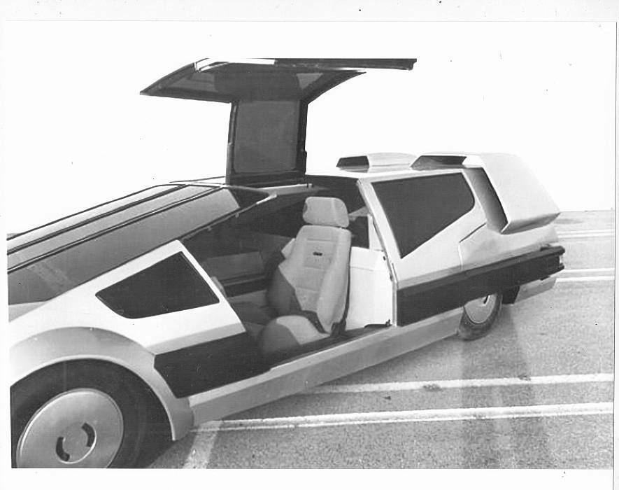 LOT 5: 8x10 photo of car from 1984's THE LAST STARFIGHTER built by Gene Winfield