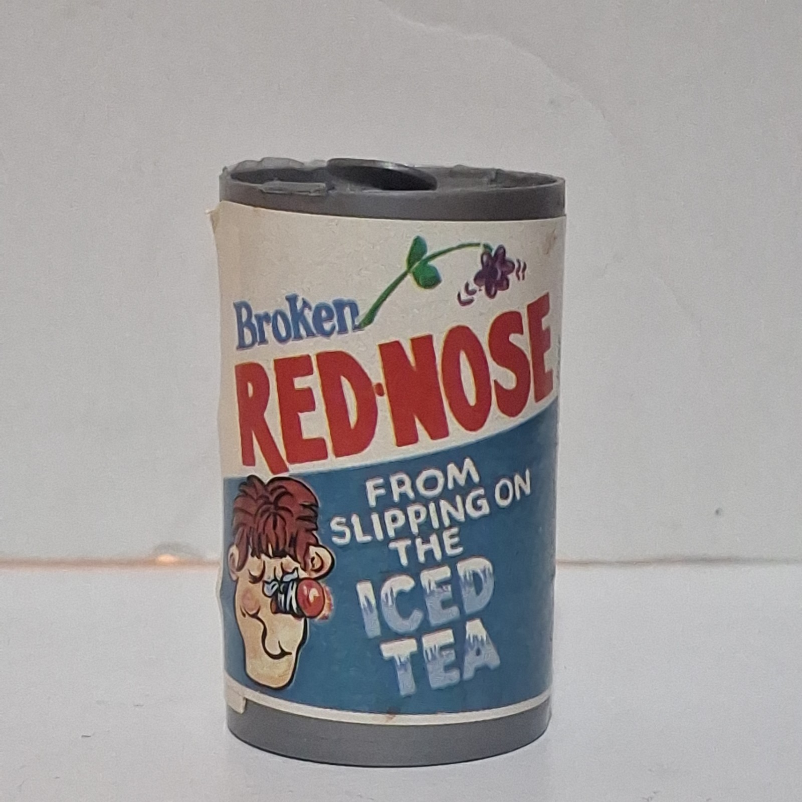 VINTAGE 1980S FLEER CHUG A CAN CANDY CONTAINER UNOPENED  Broken Red Nose