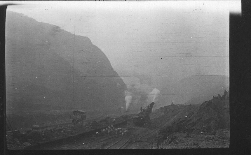 Old Vintage Photo PANAMA CANAL RAILWAY TRAIN RAILROAD TRACKS CONSTRUCTION SCENE