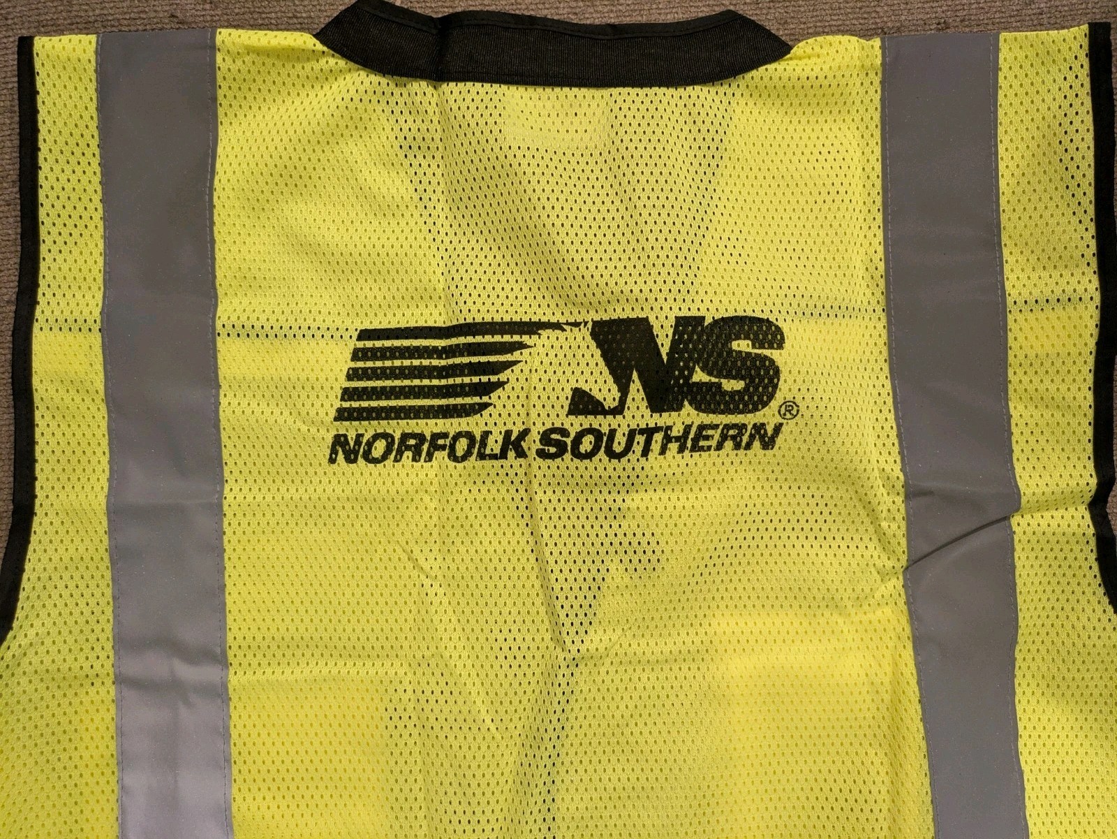 New In Plastic Norfolk Southern Railroad Trainman Hi-vis Vest Adult XL
