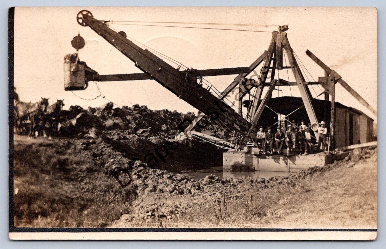 K59/ Interesting RPPC Postcard c1910 Steam Shovel Crew Occupational 123