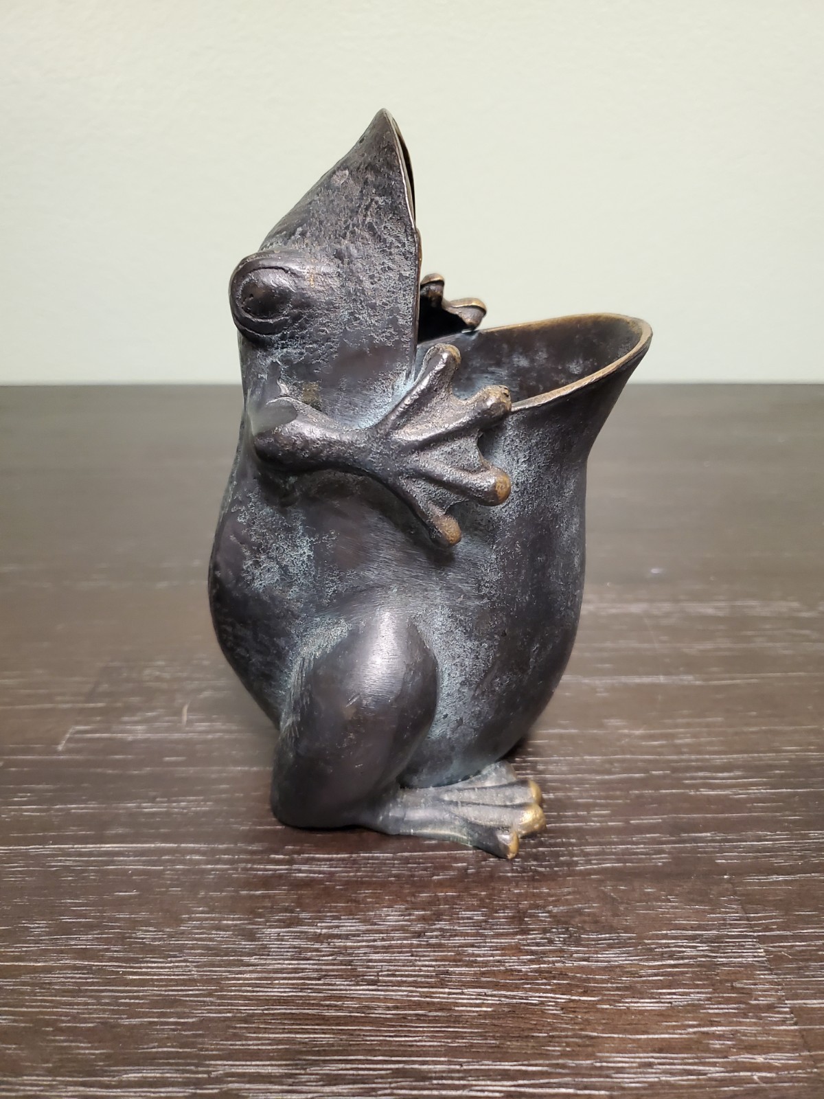 Vintage SPI Verdigris Bronze Open Mouth Frog Sculptural Vase Planter 7\