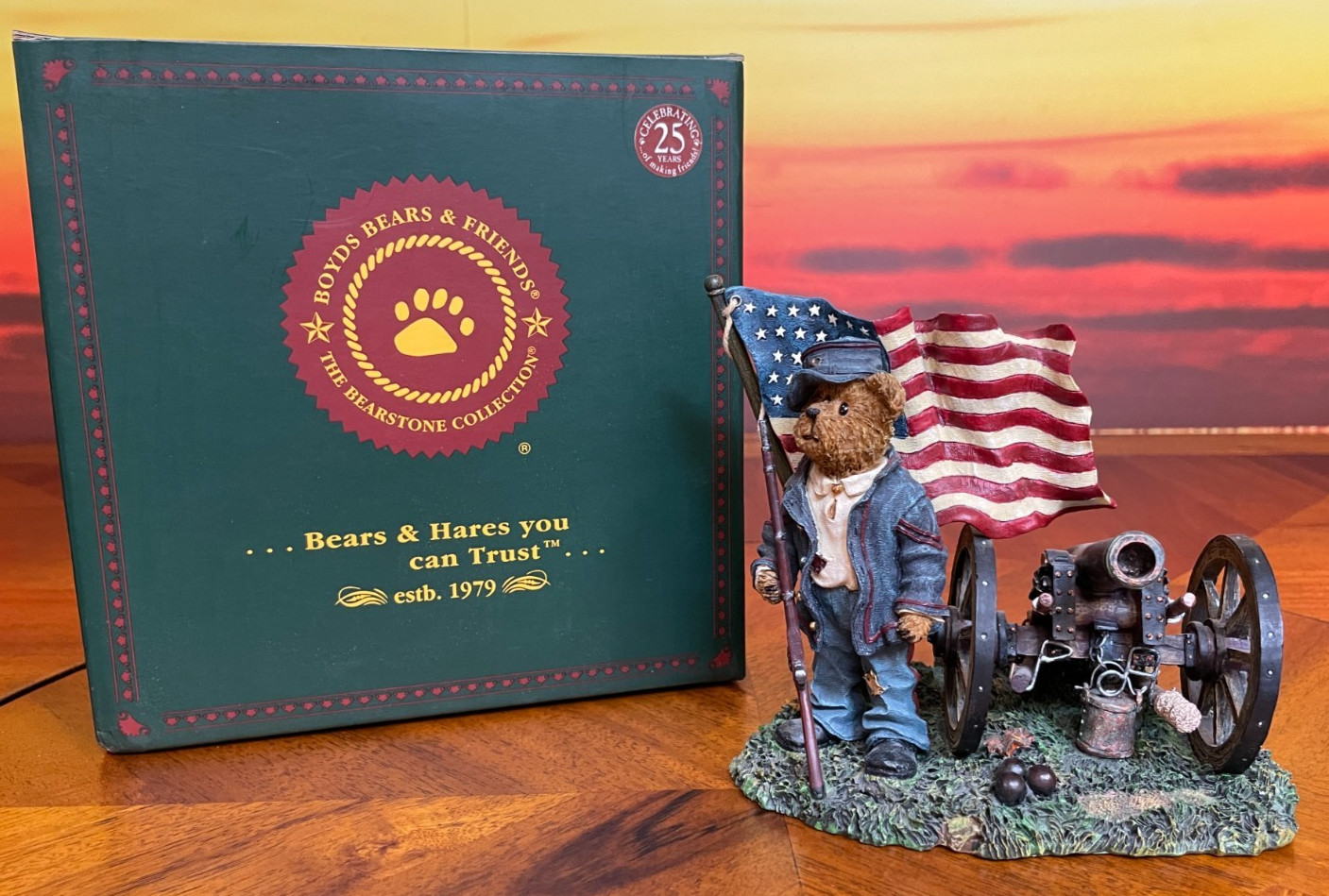 Boyds Bears Resin - Mason - Pride Of The North 